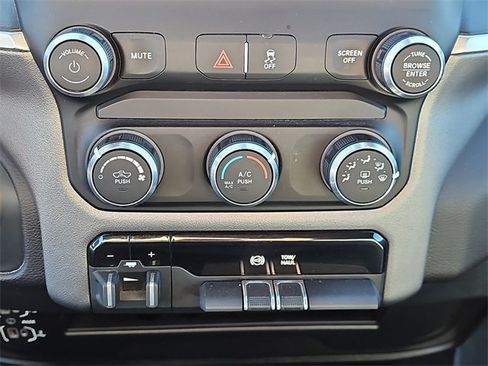 Used 2024 RAM 2500 Big Horn image 22