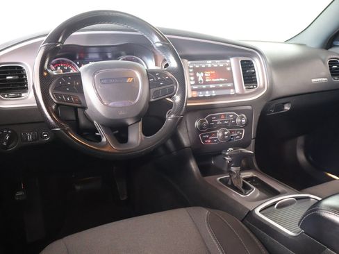 Used 2022 Dodge Charger SXT AWD/4WD image 2