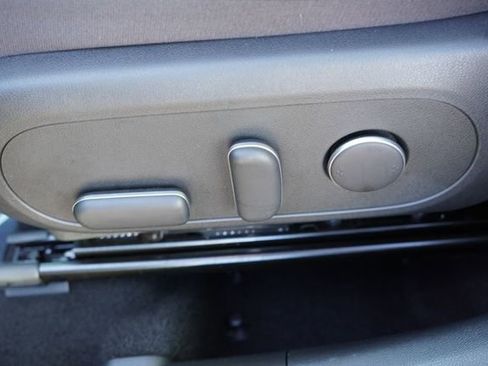 Used 2024 Hyundai Kona Limited image 23