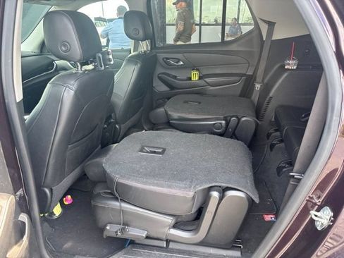 Used 2019 Chevrolet Traverse LT AWD/4WD image 6