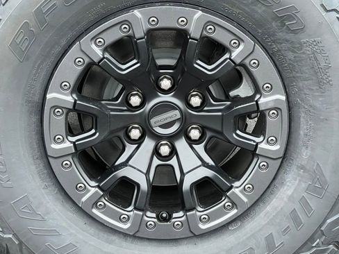 New 2025 Ford Bronco Raptor image 8