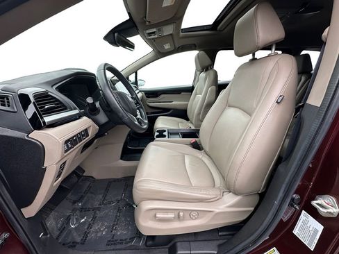 Used 2021 Honda Odyssey Touring image 9