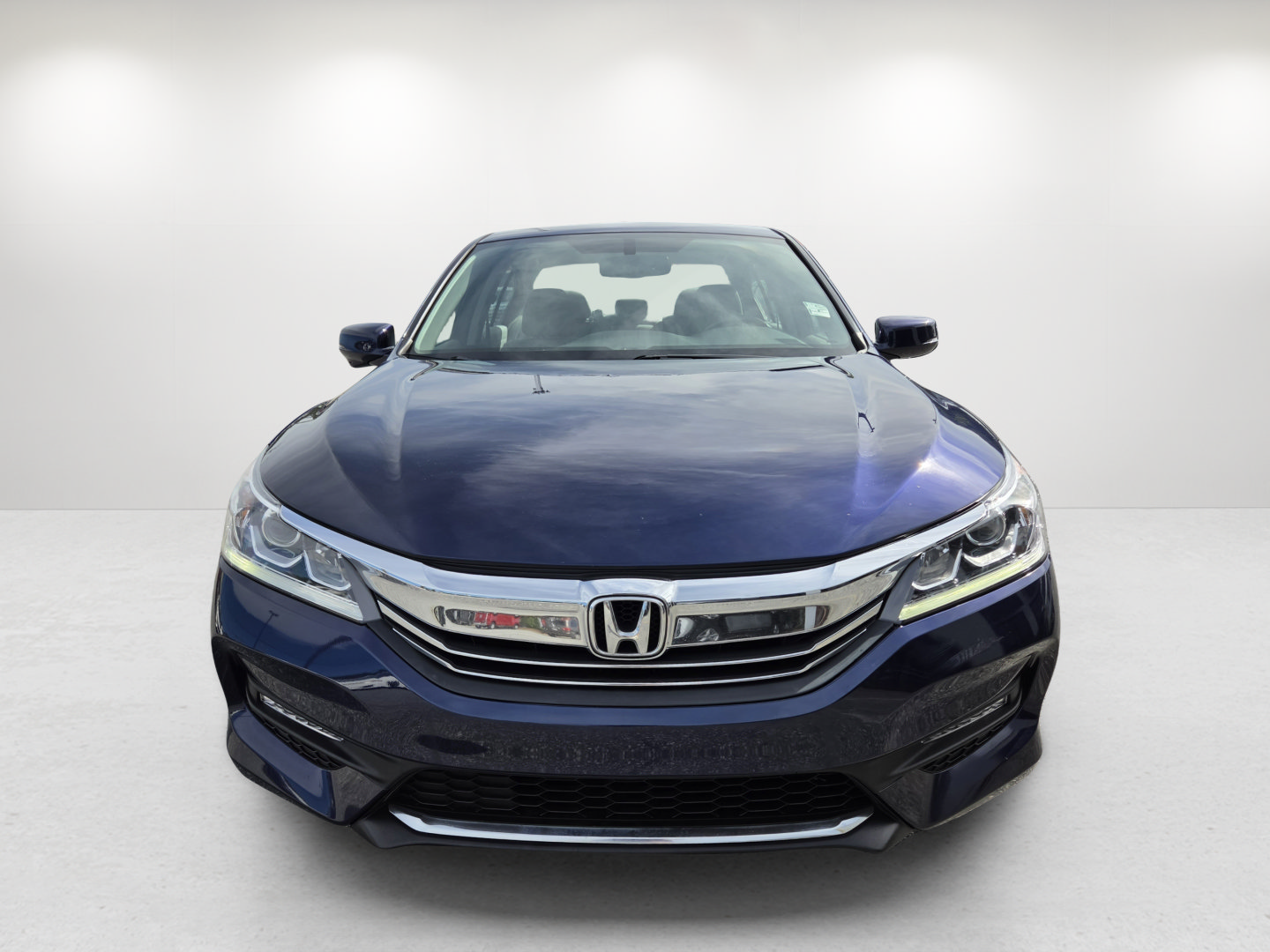 Used 2017 Honda Accord EX-L image 2