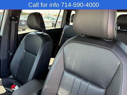 Used 2023 Volkswagen Tiguan SE R-Line FWD image 14
