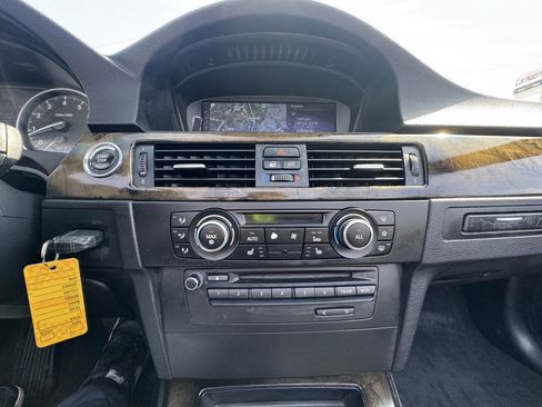 Used 2010 BMW 328i Convertible image 56