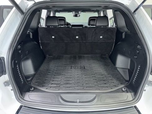 Used 2021 Jeep Grand Cherokee Limited X image 28