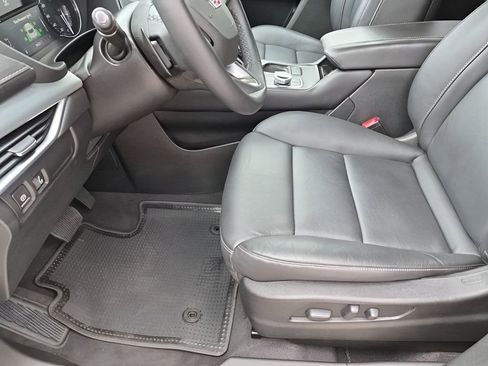 Certified 2021 Cadillac XT4 Premium Luxury w/ LPO, Radiant Package image 31