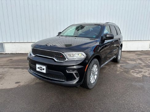 Used 2022 Dodge Durango SXT image 4