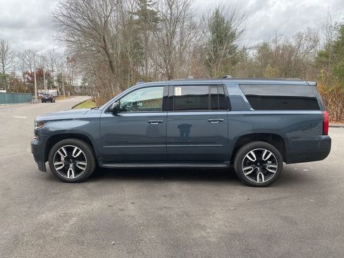 Used 2020 Chevrolet Suburban Premier image 9