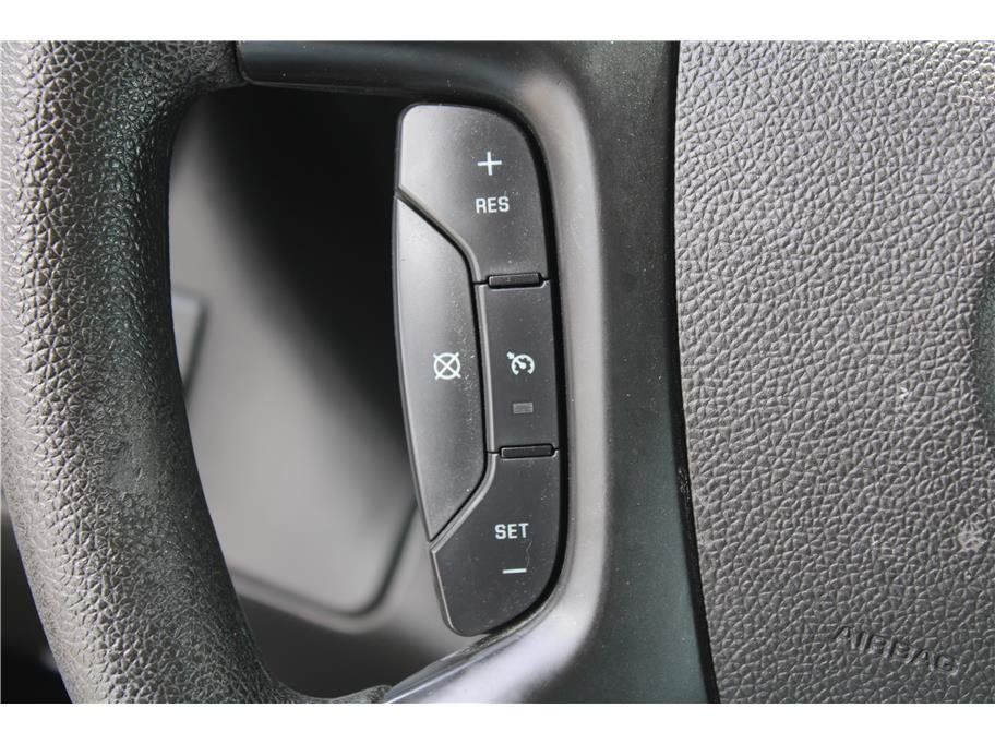 Used 2015 Chevrolet Express 3500 RWD image 15