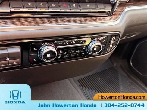 Used 2025 GMC Sierra 1500 Elevation AWD/4WD image 19