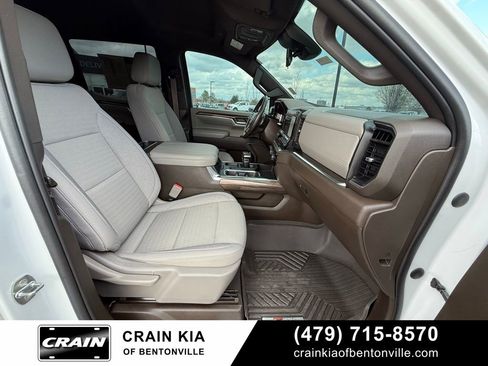 Used 2023 Chevrolet Silverado 1500 RST AWD/4WD image 32