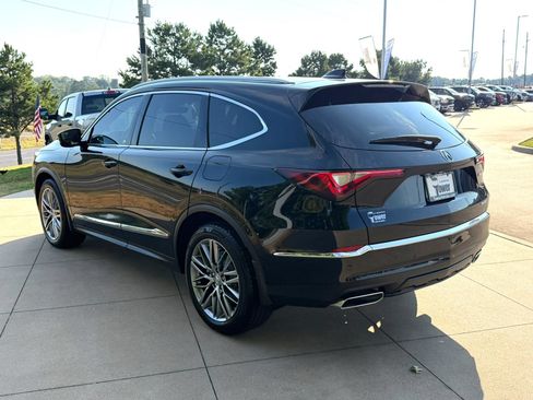 Used 2024 Acura MDX w/ Advance Package AWD/4WD image 4