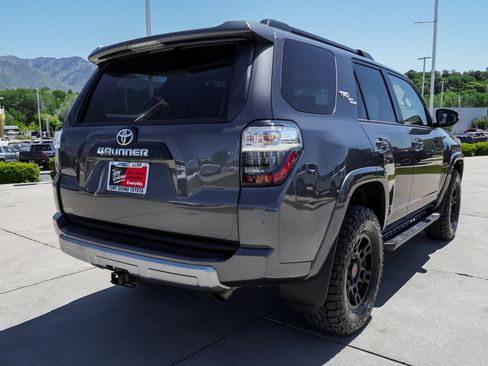 Certified 2023 Toyota 4Runner TRD Off-Road Premium w/ Moonroof Package AWD/4WD image 8