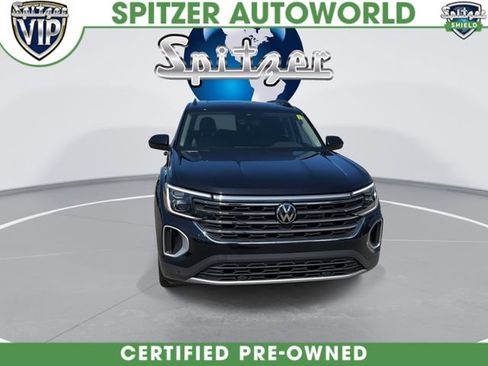 Used 2024 Volkswagen Atlas SE w/ Panoramic Sunroof Package AWD/4WD image 3