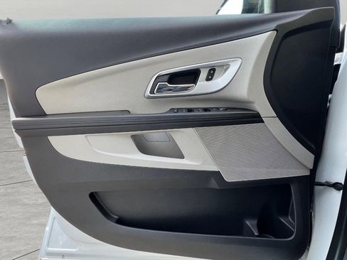 Used 2017 Chevrolet Equinox LS image 15