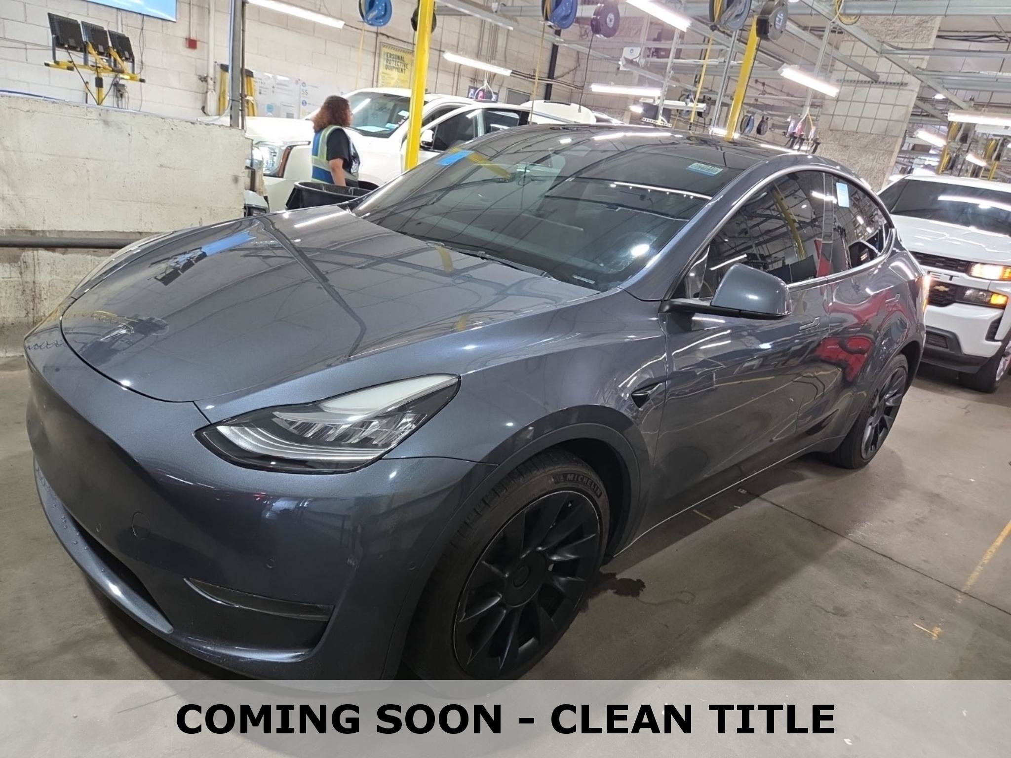 Used 2022 Tesla Model Y Long Range AWD/4WD image 1