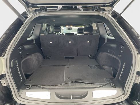 Used 2019 Jeep Grand Cherokee Limited RWD image 16