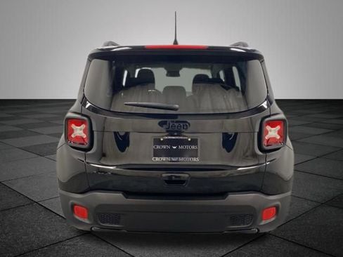 Used 2018 Jeep Renegade Altitude image 5