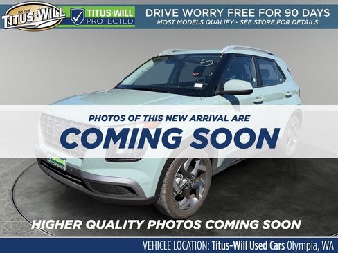 Used 2025 Hyundai Venue SEL FWD image 2
