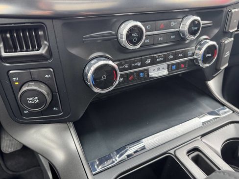 Used 2025 Ford F150 Lariat image 14