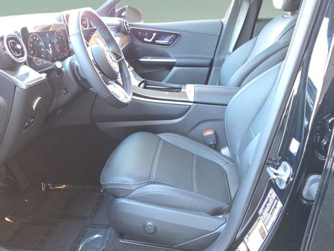 Certified 2026 Mercedes-Benz GLC 300 image 7