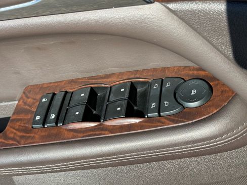 Used 2014 Buick Enclave Premium w/ Trailering Provision Package image 19