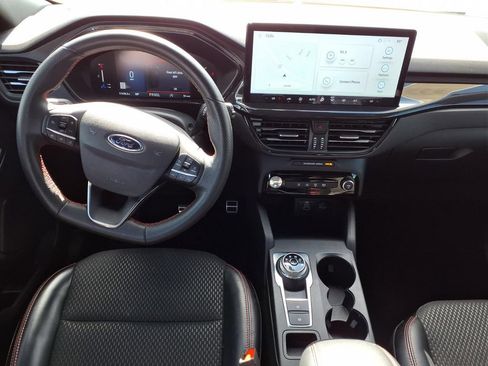 Used 2024 Ford Escape ST-Line w/ Tech Pack #1 FWD image 12