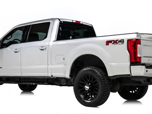 Used 2019 Ford F250 Lariat image 4