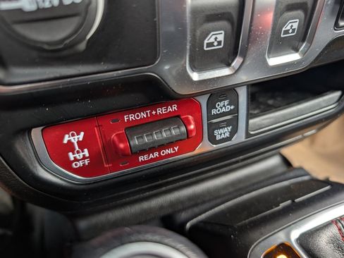 Used 2022 Jeep Wrangler Rubicon image 30