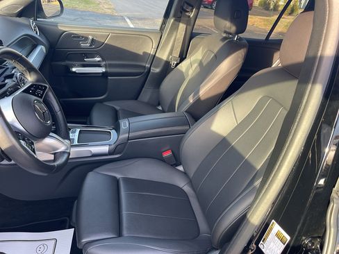 Used 2024 Mercedes-Benz GLB 250 4MATIC image 15