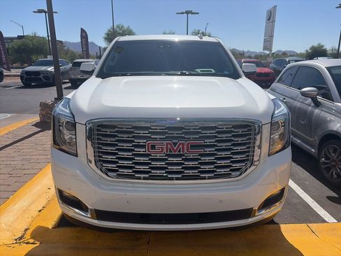Used 2020 GMC Yukon Denali w/ Open Road Package AWD/4WD image 2