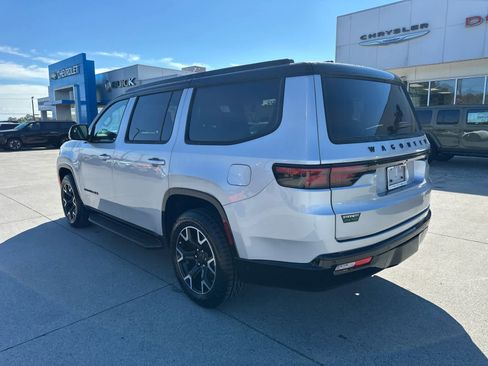 New 2025 Jeep Wagoneer Series II image 8