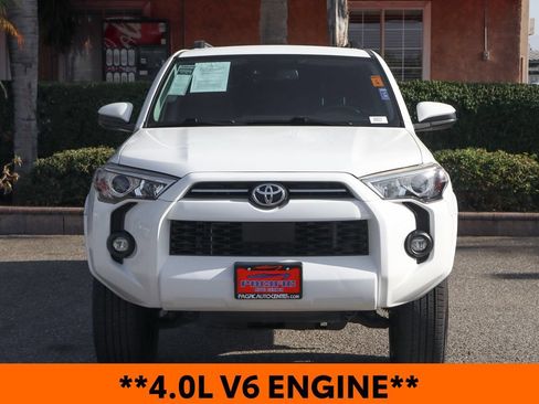 Used 2021 Toyota 4Runner SR5 AWD/4WD image 3
