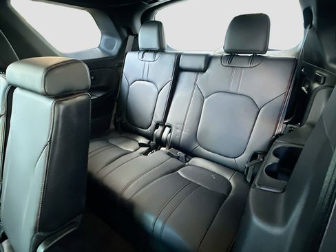 Used 2025 Honda Pilot Black Edition image 29