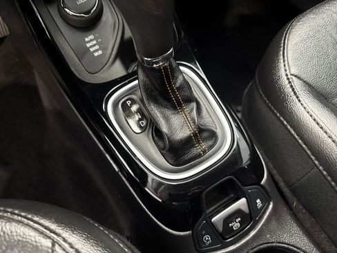 Used 2019 Jeep Compass Limited AWD/4WD image 17