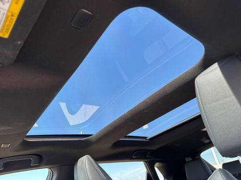 Used 2023 Subaru Solterra AWD image 13