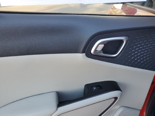 Certified 2022 Kia Soul EX FWD image 11