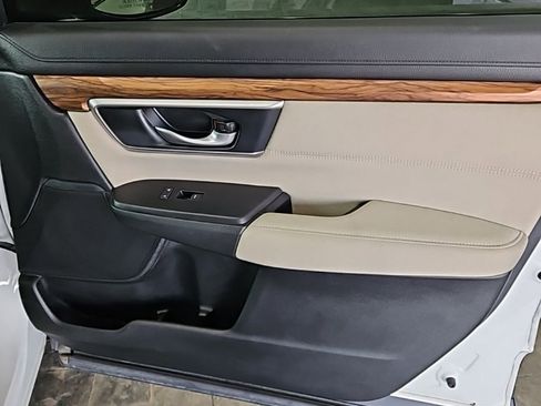 Used 2021 Honda CR-V EX image 11