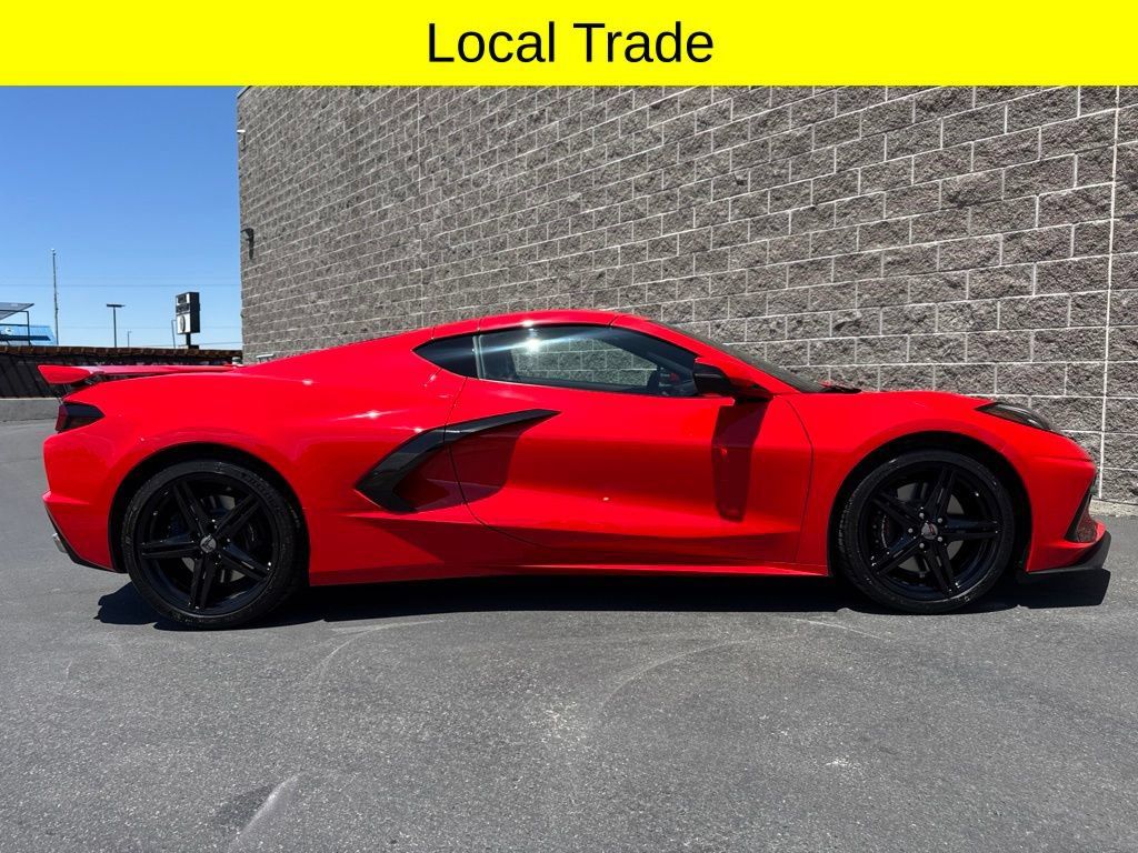 Used 2026 Chevrolet Corvette Stingray Coupe w/ Z51 Performance Package RWD image 5