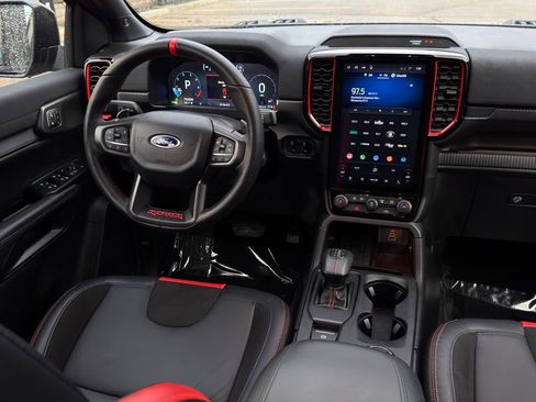 Used 2025 Ford Ranger Raptor AWD/4WD image 16