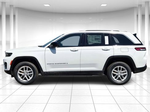 New 2026 Jeep Grand Cherokee Laredo X image 6