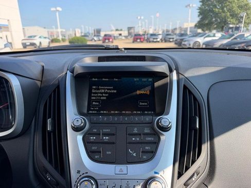 Used 2017 Chevrolet Equinox Premier w/ Enhanced Convenience Package FWD image 15