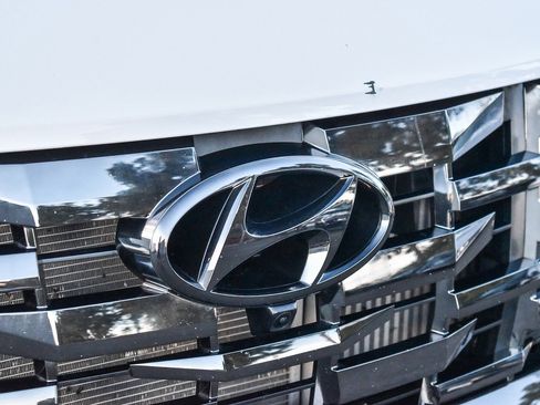 Used 2024 Hyundai Santa Cruz Limited image 9