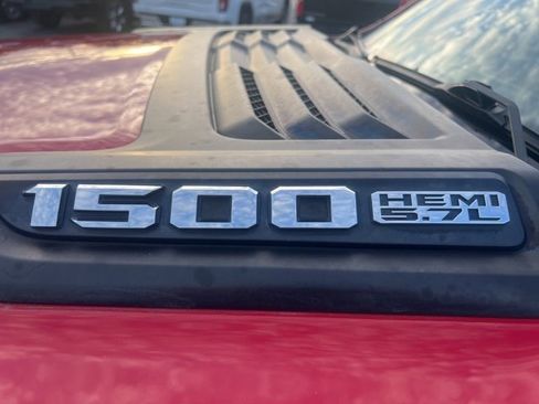 Used 2019 RAM 1500 Laramie w/ Sport Appearance Package image 10