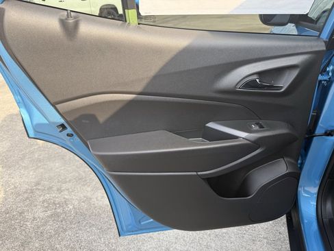 New 2026 Chevrolet Trax LT w/ Sunroof Package image 28