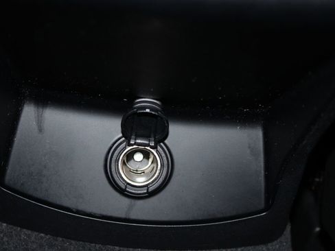 Used 2024 Kia Sorento S image 27