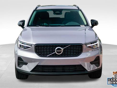 Certified 2026 Volvo XC40 B5 Core w/ Climate Package AWD/4WD image 2