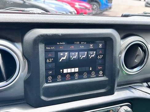 Used 2019 Jeep Wrangler Unlimited Sahara AWD/4WD image 24
