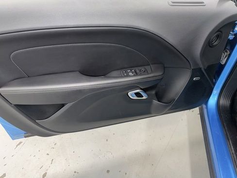 Used 2018 Dodge Challenger R/T Scat Pack RWD image 12